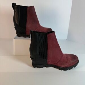 Sorel Joan of Arctic Wedge II Chelsea Boots Burgundy Black Leather 6.5 NL3023